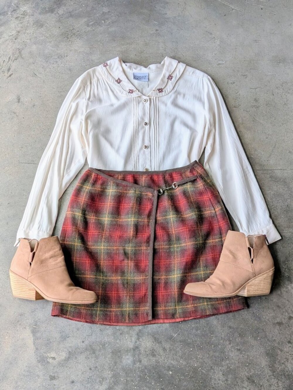 Vintage Talbots Wool Blend Red Green Plaid Mini Wrap Skirt size 10